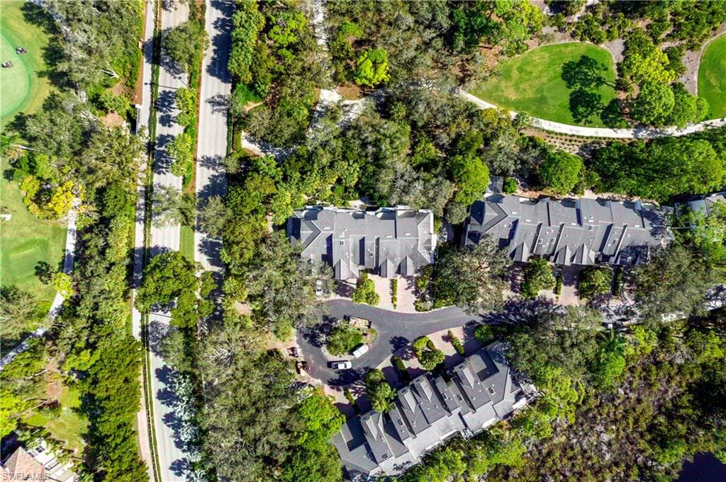 27105 Oakwood Lake Dr, Bonita Springs, FL 34134-33