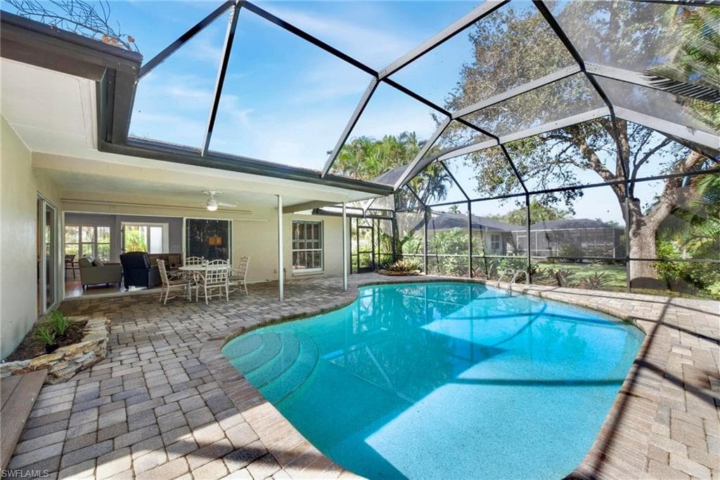 673 Travers Ave, Fort Myers, FL 33919-2