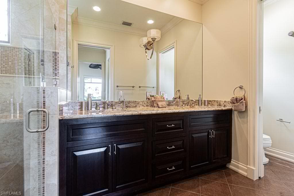 4244 Brynwood Dr, Naples, FL 34119-36