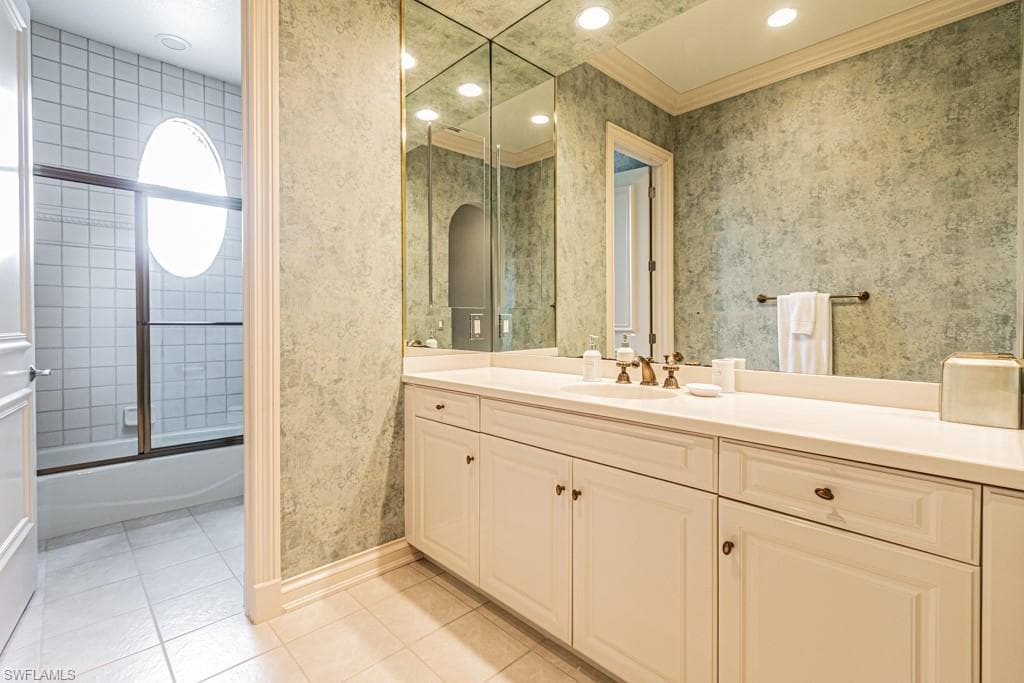 4244 Brynwood Dr, Naples, FL 34119-44