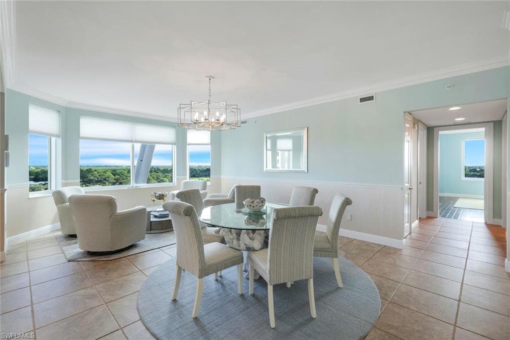 275 Indies Way 706, Naples, FL 34110-10