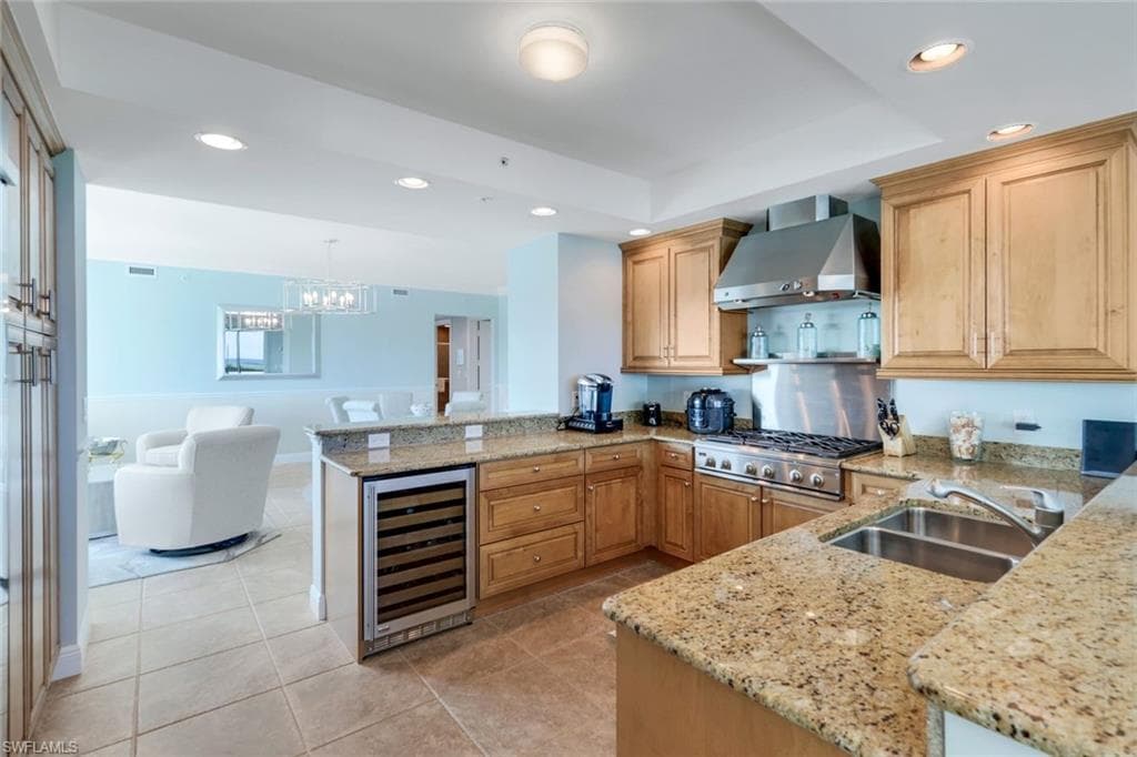 275 Indies Way 706, Naples, FL 34110-12
