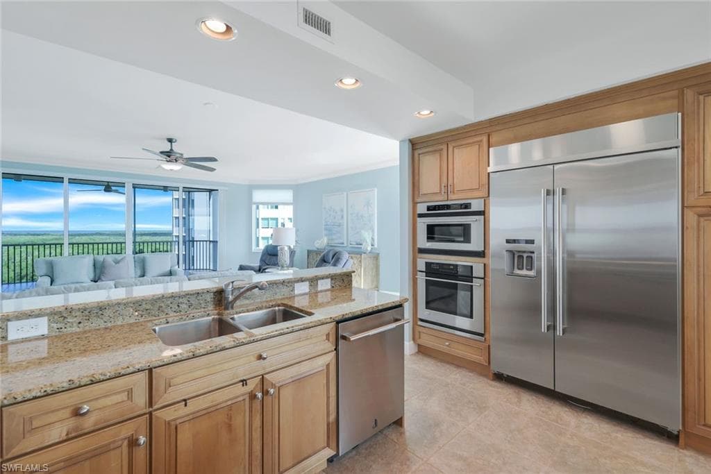 275 Indies Way 706, Naples, FL 34110-16