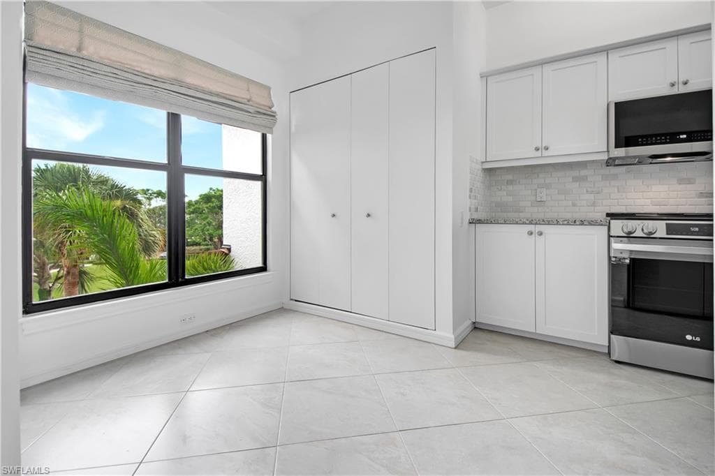 231 La Peninsula Blvd 231, Naples, FL 34113-13