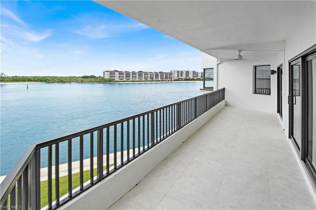 231 La Peninsula Blvd 231, Naples, FL 34113-25