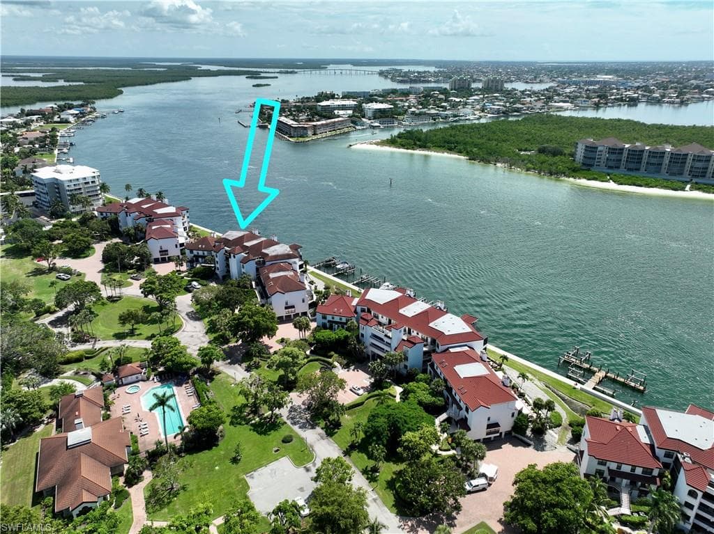 231 La Peninsula Blvd 231, Naples, FL 34113-32