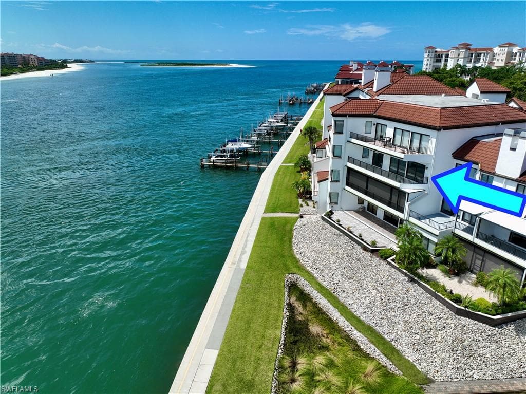231 La Peninsula Blvd 231, Naples, FL 34113-33