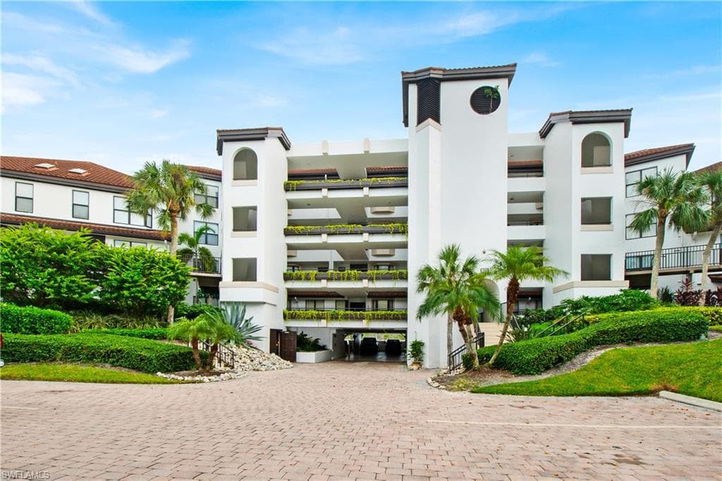 231 La Peninsula Blvd 231, Naples, FL 34113-3