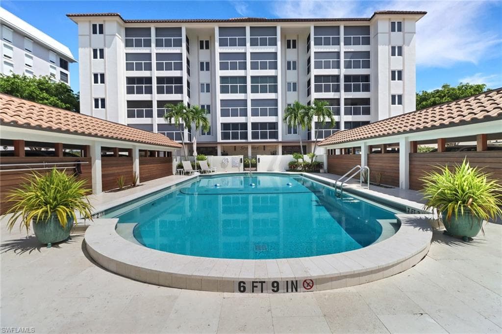 2600 Gulf Shore Blvd N 13, Naples, FL 34103-25