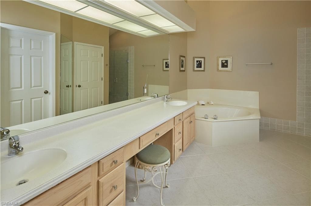 3331 Glen Cairn Ct 204, Bonita Springs, FL 34134-11
