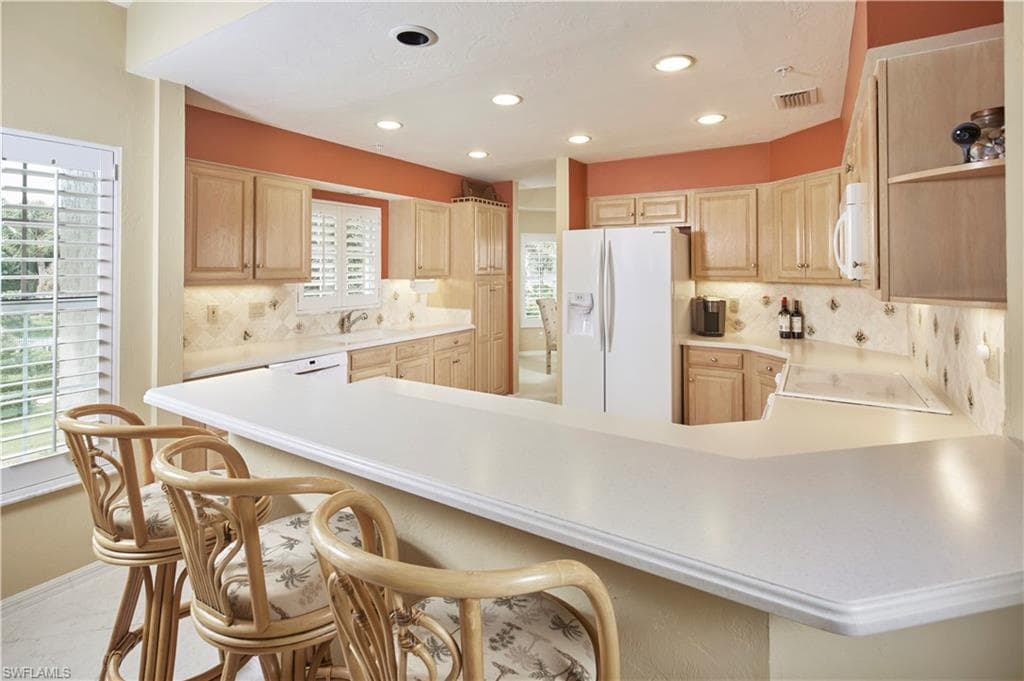 3331 Glen Cairn Ct 204, Bonita Springs, FL 34134-8