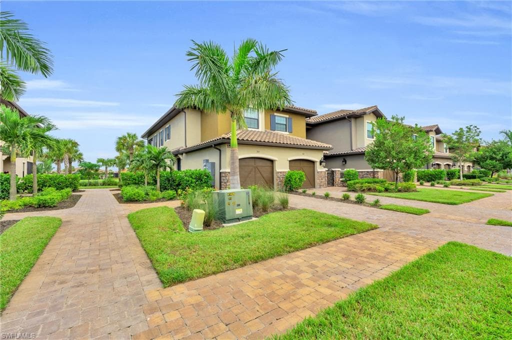 15252 Zeno Way 101, Naples, FL 34114-13