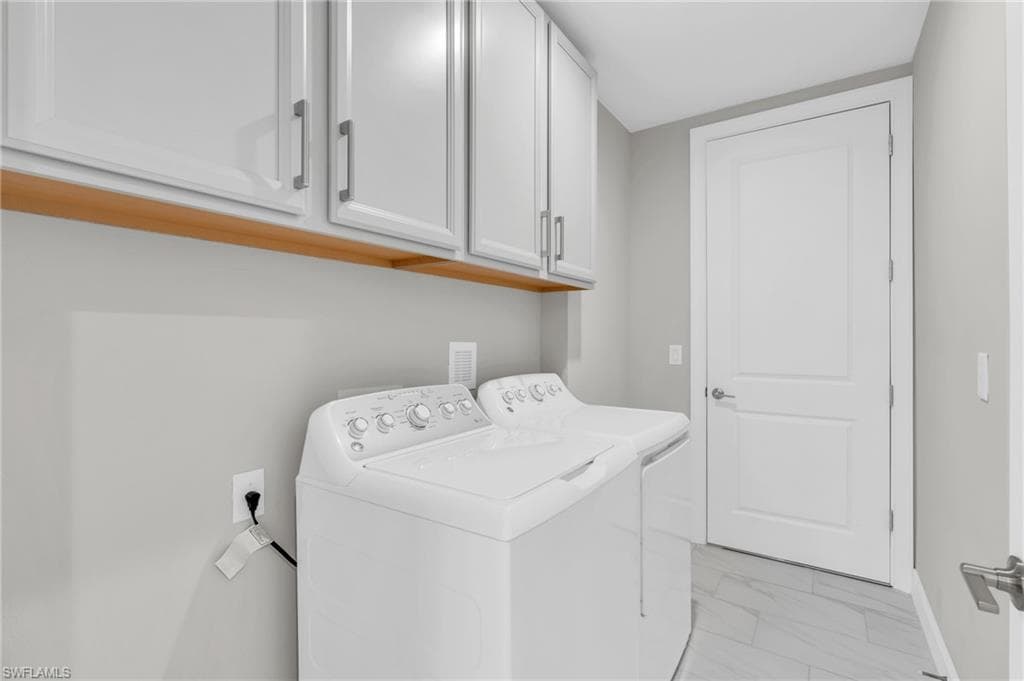 15252 Zeno Way 101, Naples, FL 34114-27