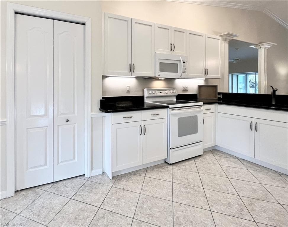 8400 Naples Heritage Dr 1525, Naples, FL 34112-4