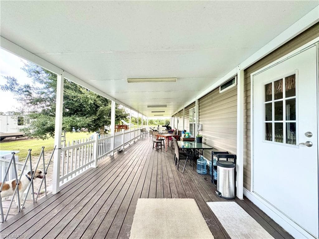 1255 Naples Ave, Clewiston, FL 33440-32