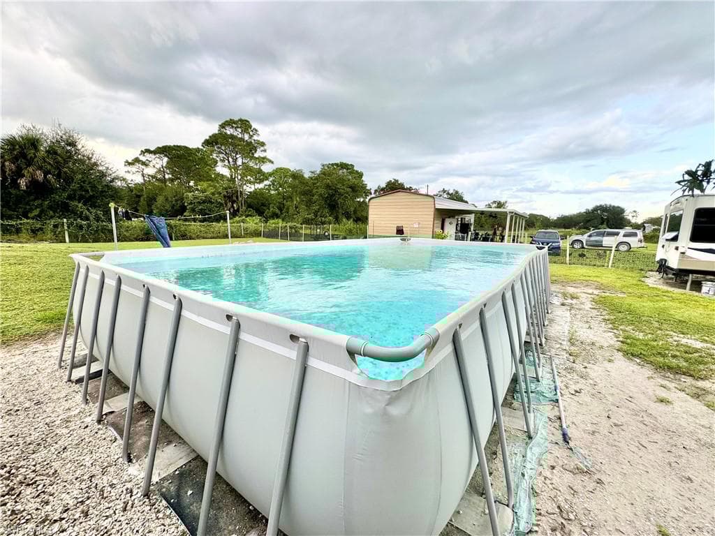 1255 Naples Ave, Clewiston, FL 33440-34