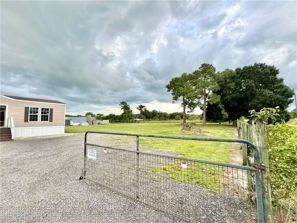 1255 Naples Ave, Clewiston, FL 33440-4