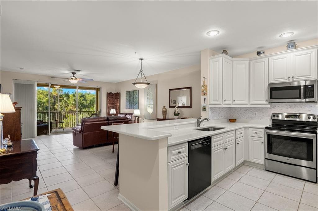 3461 Pointe Creek Ct 204, Bonita Springs, FL 34134-11