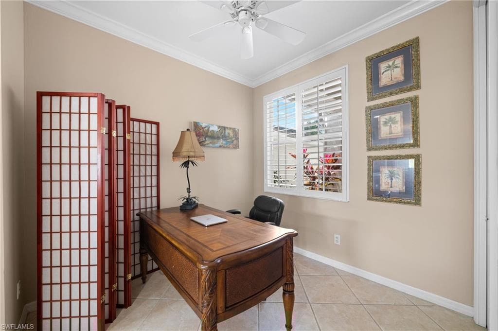 5060 Yacht Harbor Cir 102, Naples, FL 34112-19
