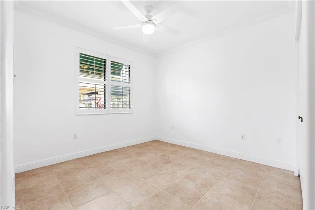 1035 Sandpiper St F101, Naples, FL 34102-28