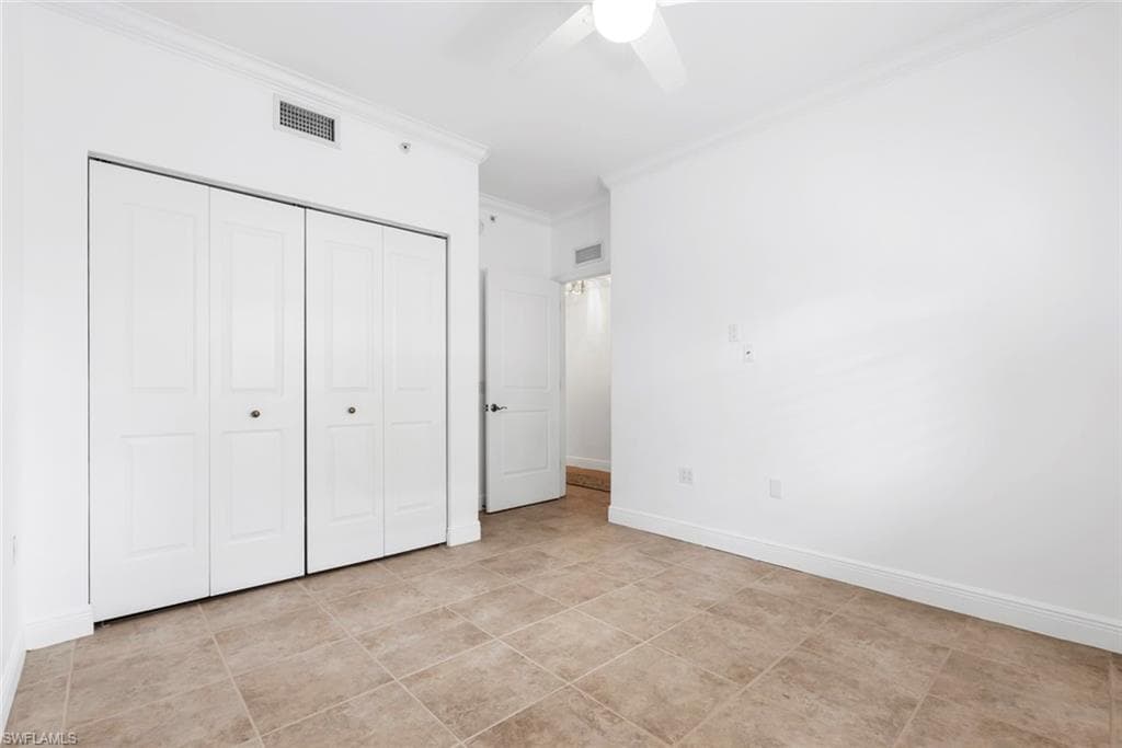 1035 Sandpiper St F101, Naples, FL 34102-29