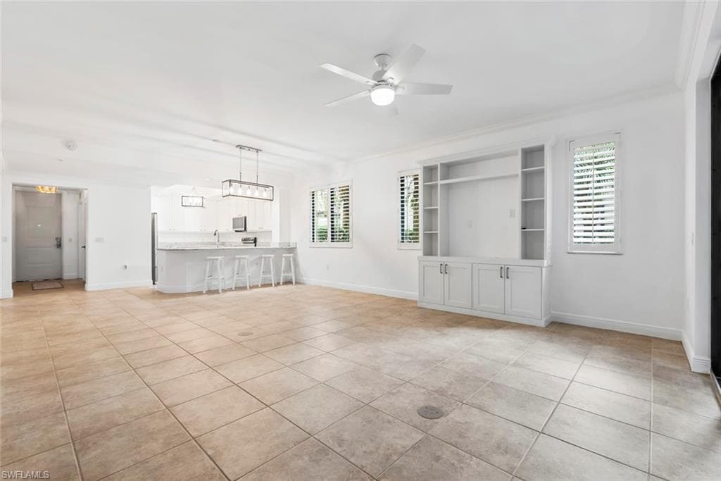 1035 Sandpiper St F101, Naples, FL 34102-38