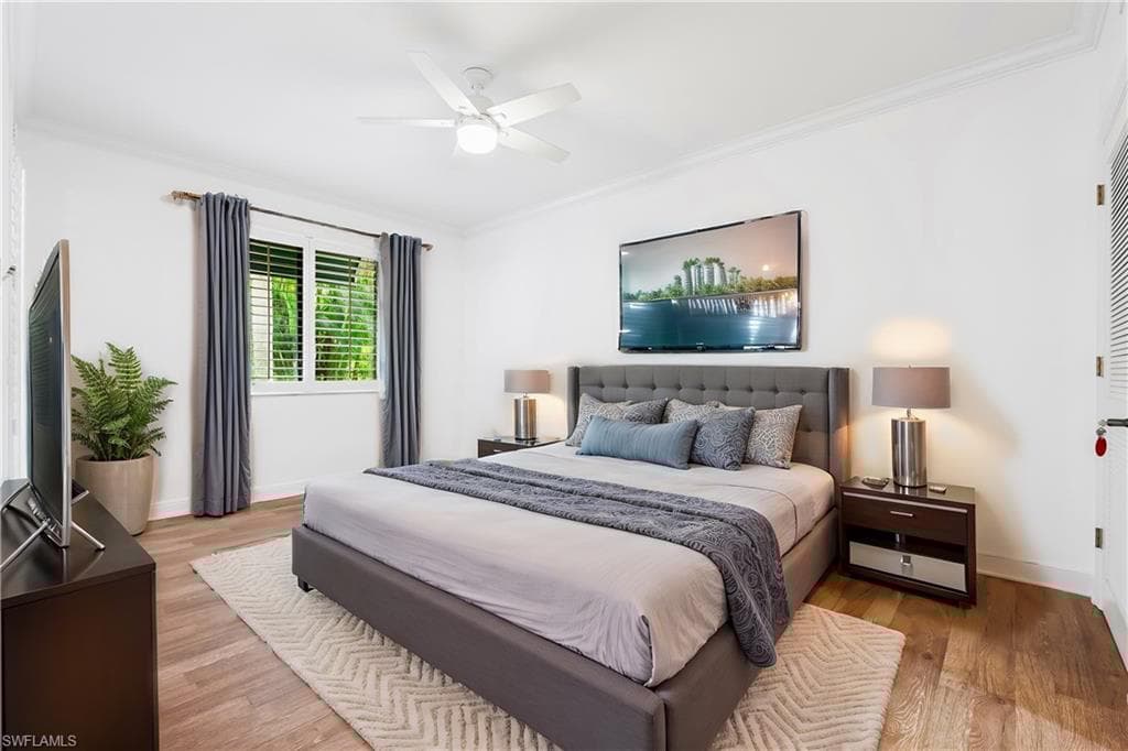 1035 Sandpiper St F101, Naples, FL 34102-7