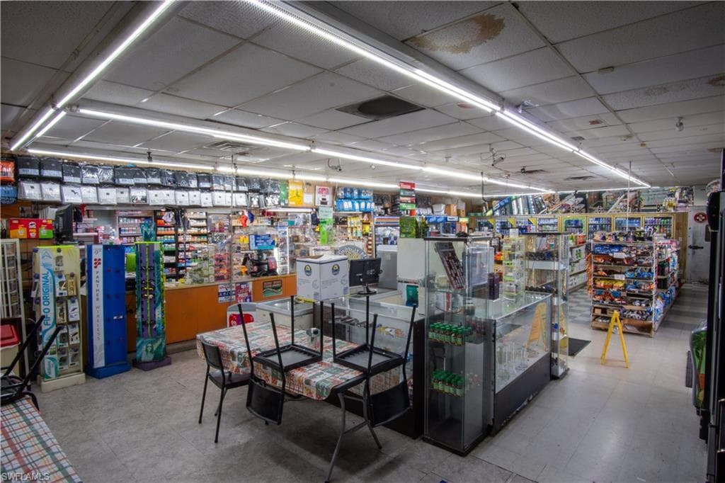 2154 Broadway, Fort Myers, FL 33901-9