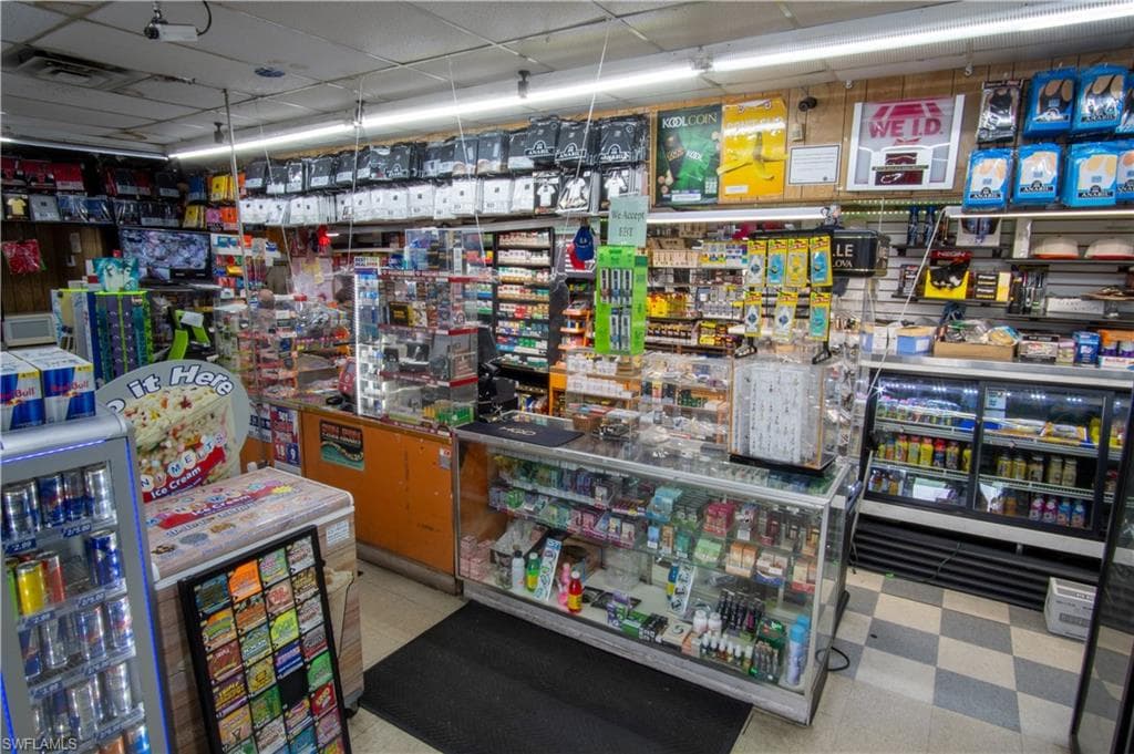 2154 Broadway, Fort Myers, FL 33901-11