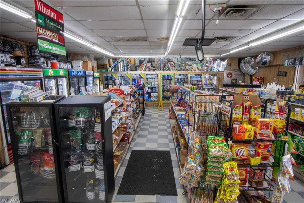 2154 Broadway, Fort Myers, FL 33901-17