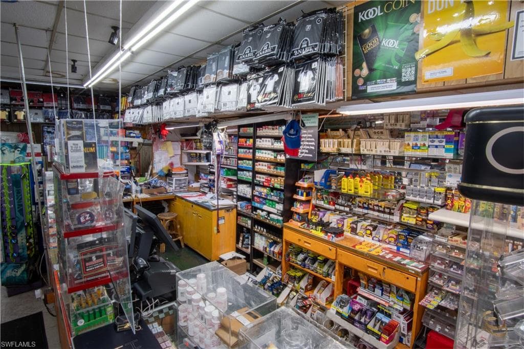 2154 Broadway, Fort Myers, FL 33901-22