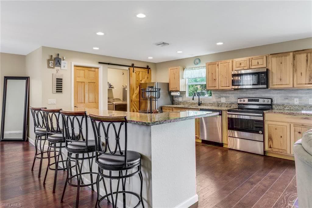 Property Image 6