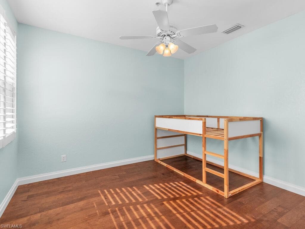 4625 Hawks Nest Dr C202, Naples, FL 34114-26