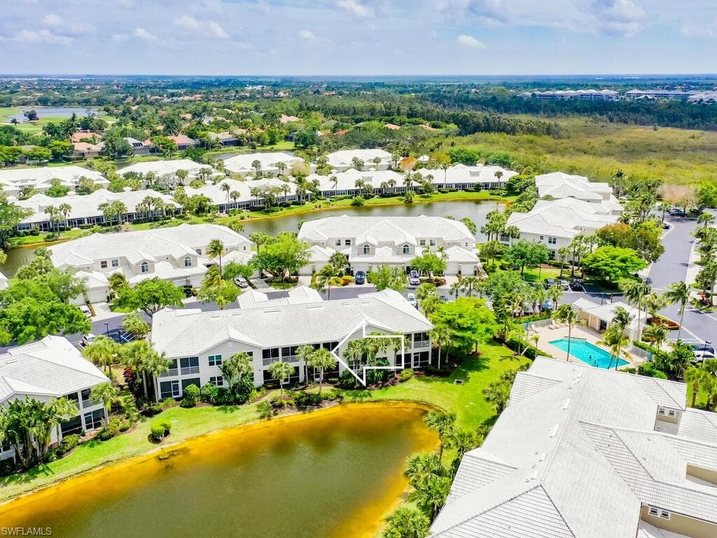 4625 Hawks Nest Dr C202, Naples, FL 34114-36