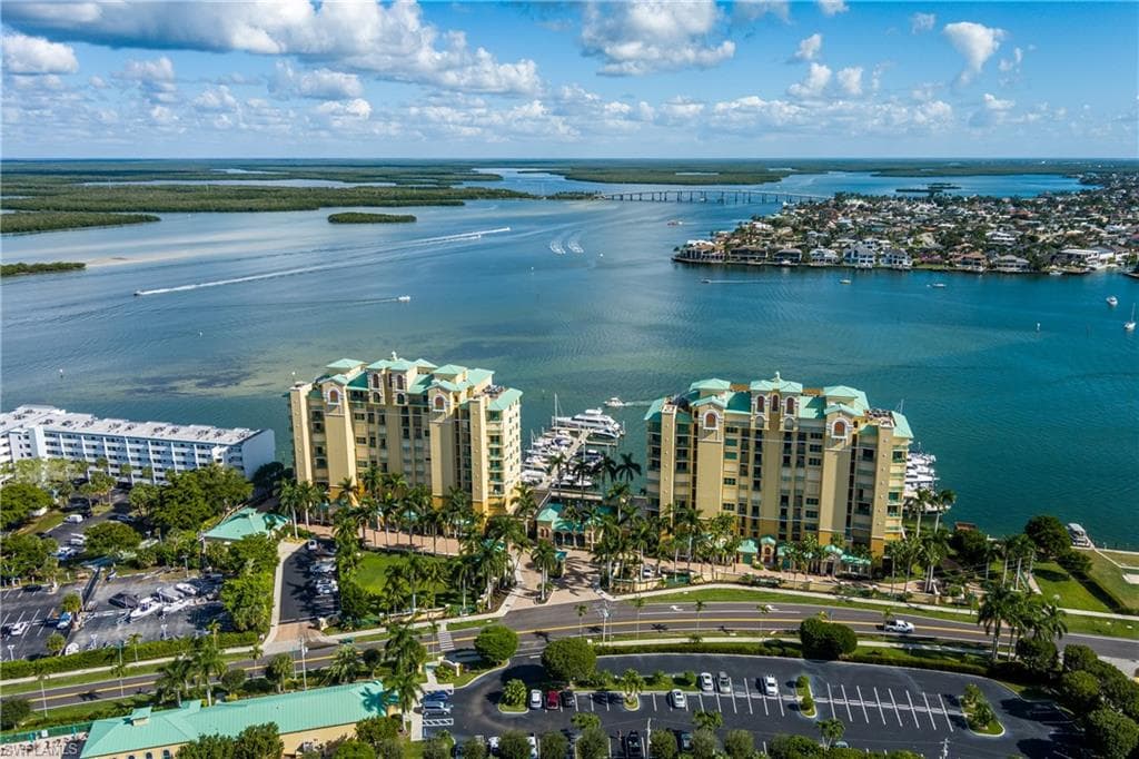 1079 Bald Eagle Dr N704, Marco Island, FL 34145-2