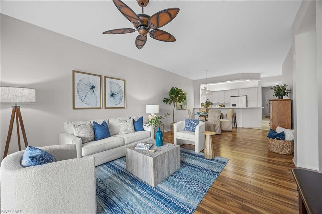 400 Flagship Dr 305, Naples, FL 34108-2