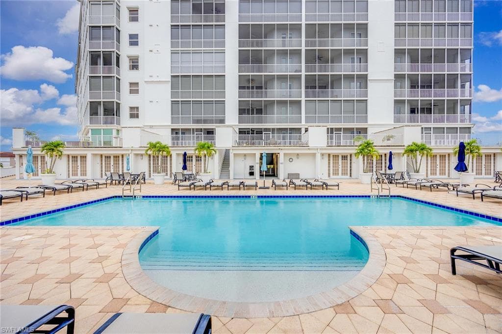 400 Flagship Dr 305, Naples, FL 34108-32