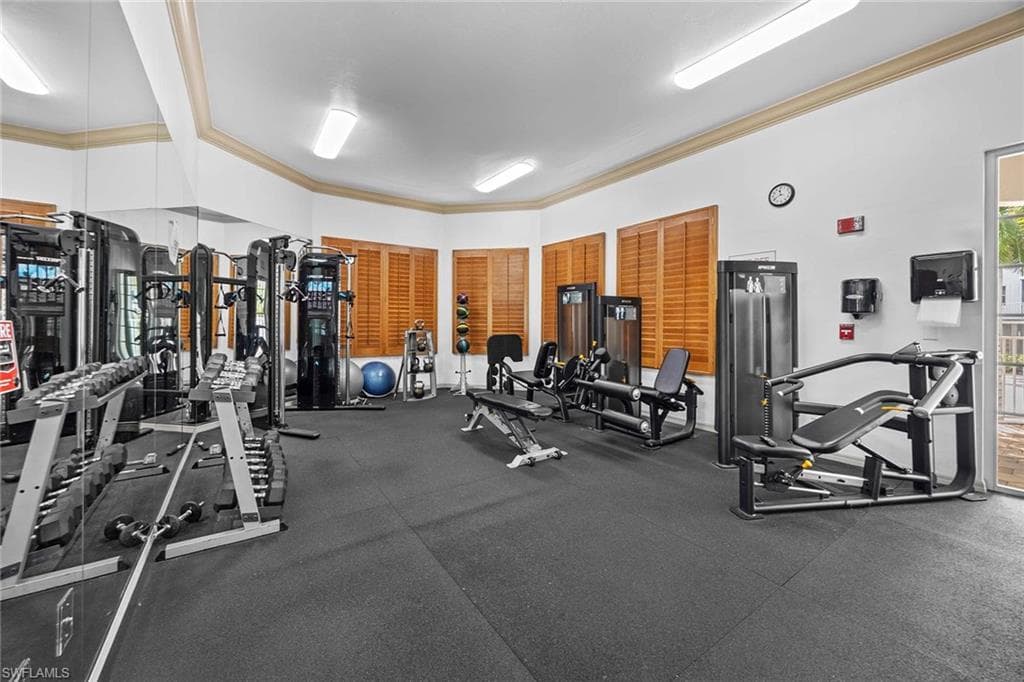 400 Flagship Dr 305, Naples, FL 34108-34