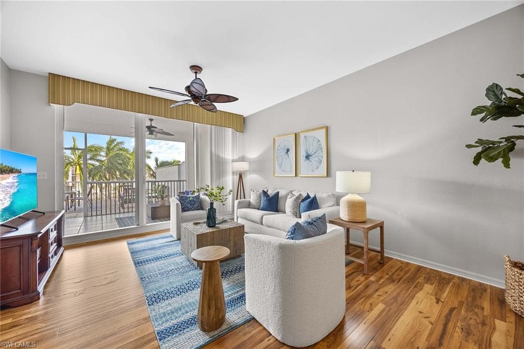 400 Flagship Dr 305, Naples, FL 34108-3