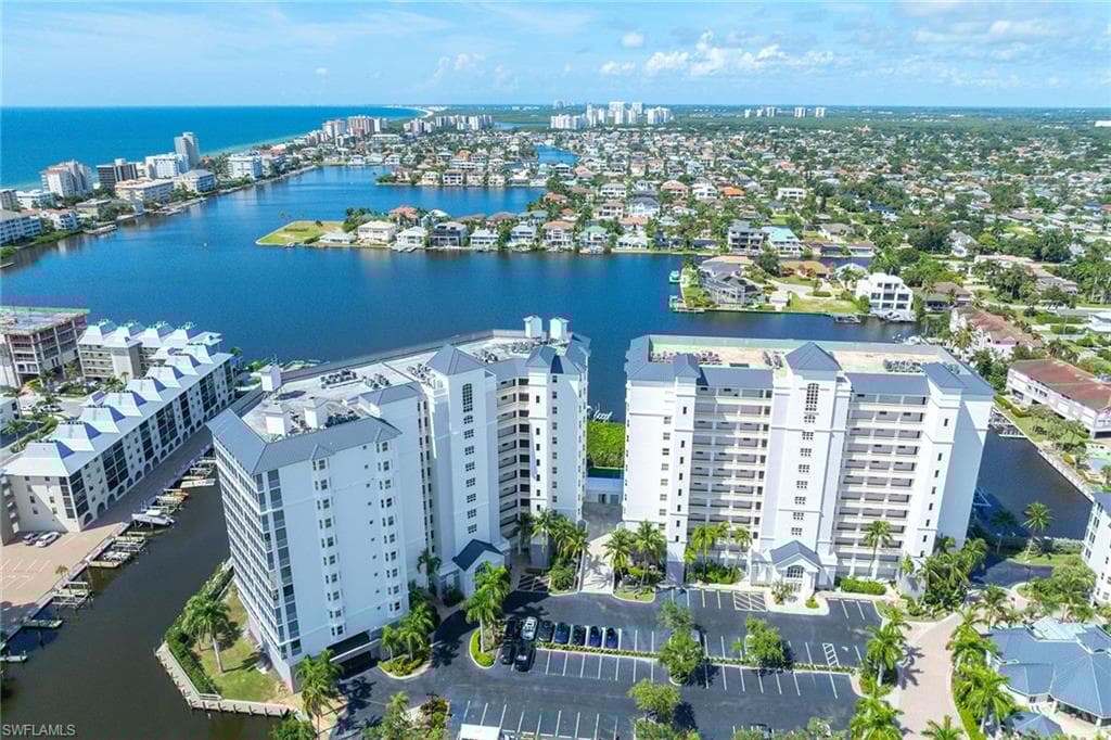 400 Flagship Dr 305, Naples, FL 34108-40