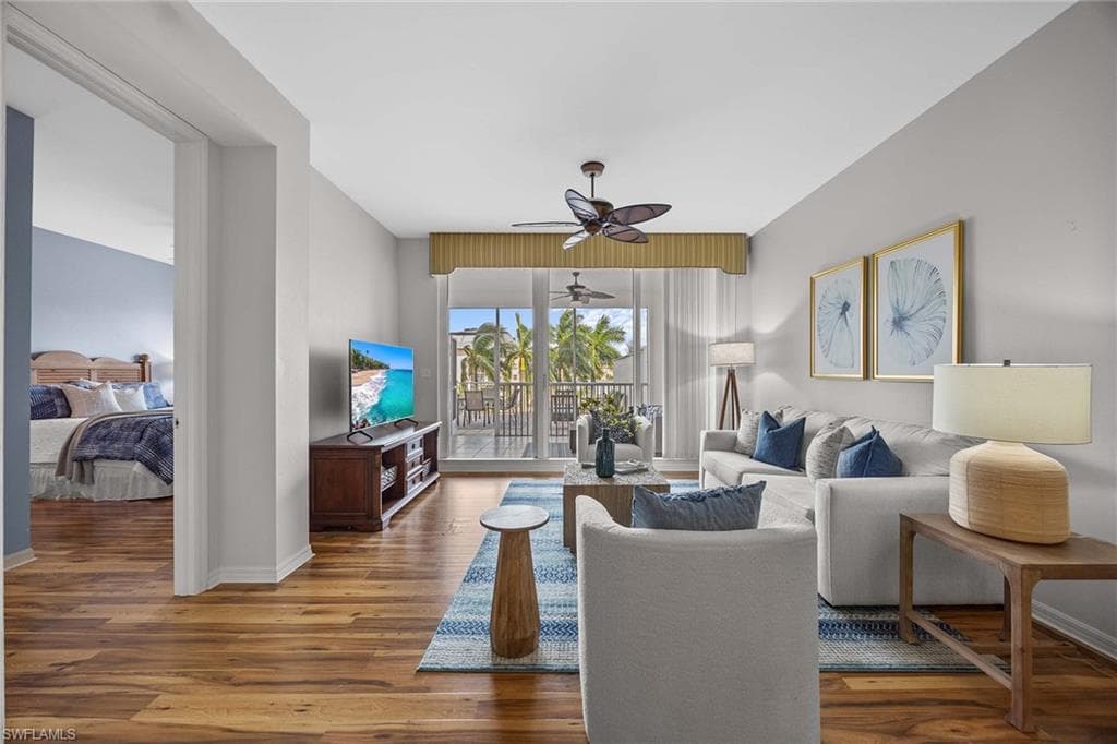 400 Flagship Dr 305, Naples, FL 34108-7
