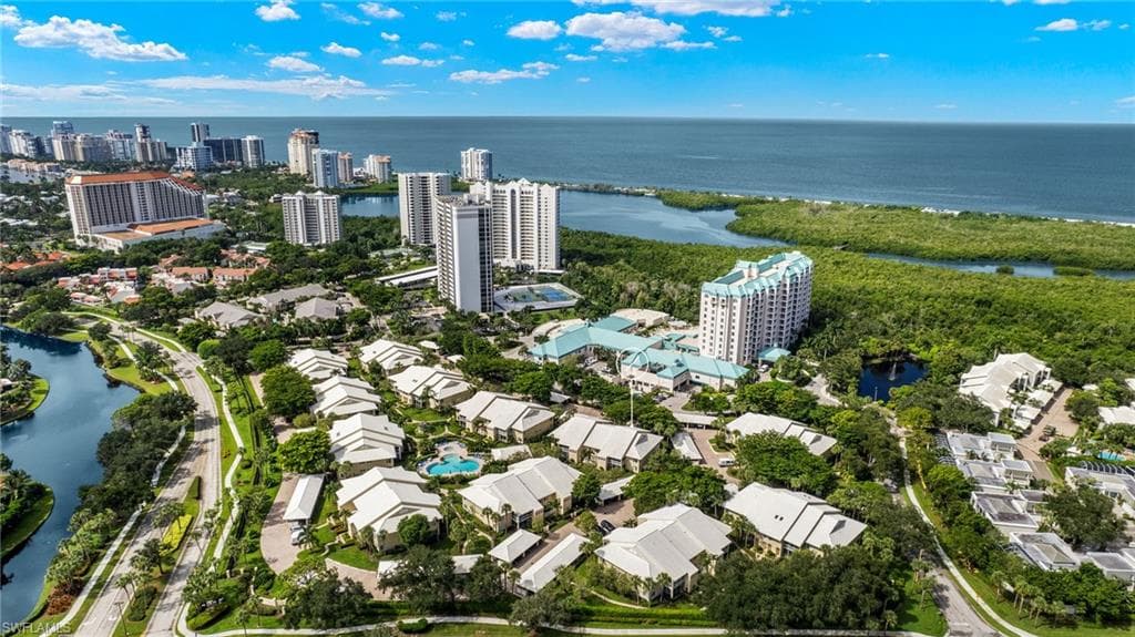 5817 Glencove Dr 405, Naples, FL 34108-16