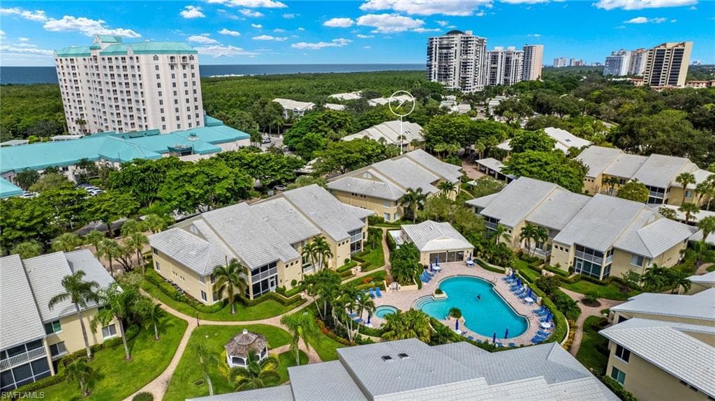 5817 Glencove Dr 405, Naples, FL 34108-18