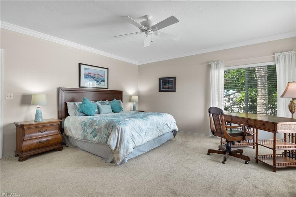 5817 Glencove Dr 405, Naples, FL 34108-7