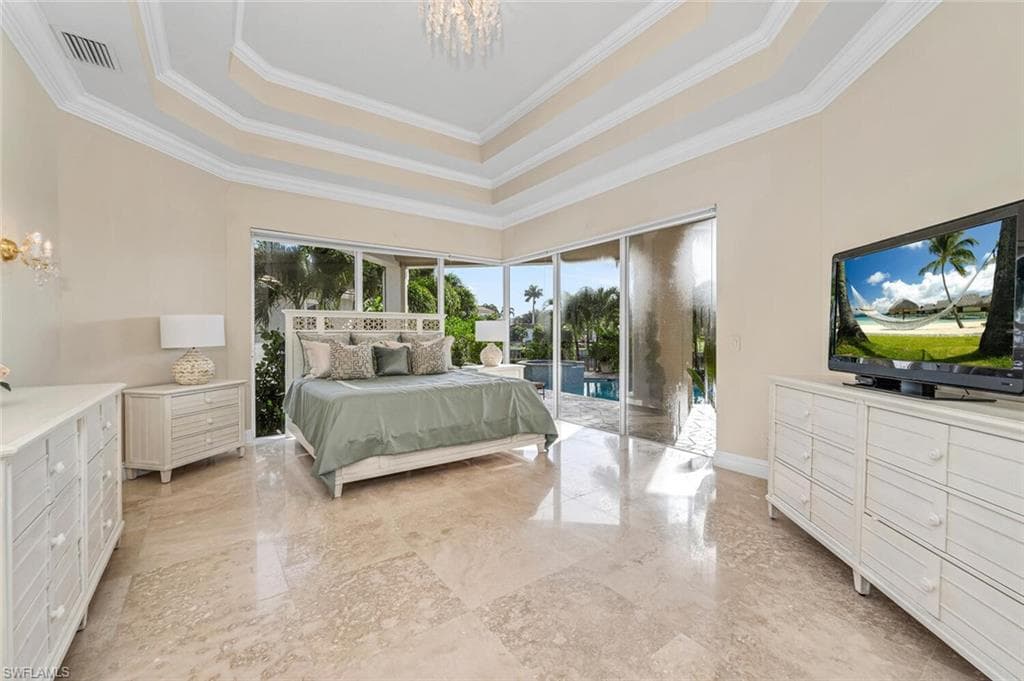 255 Mermaids Bight, Naples, FL 34103-19