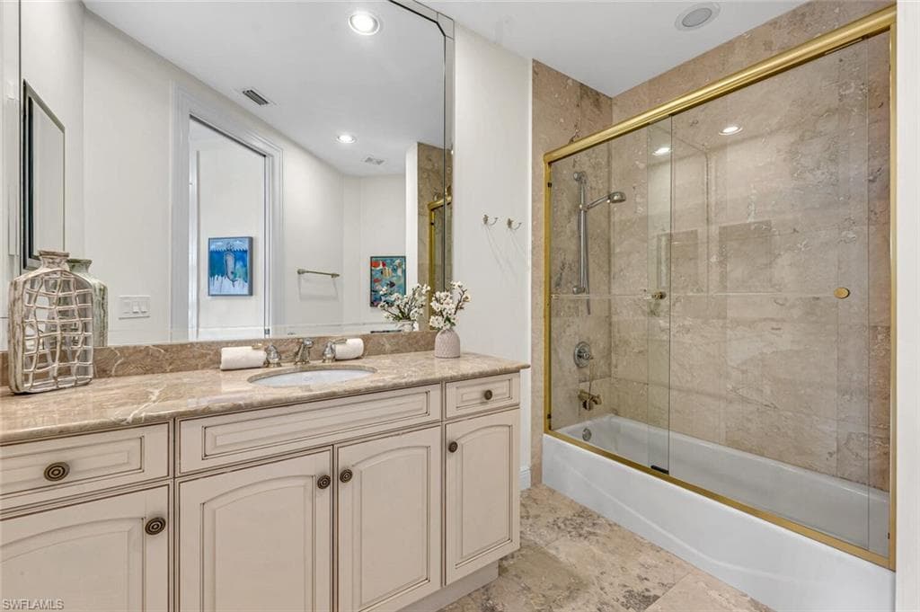 255 Mermaids Bight, Naples, FL 34103-25