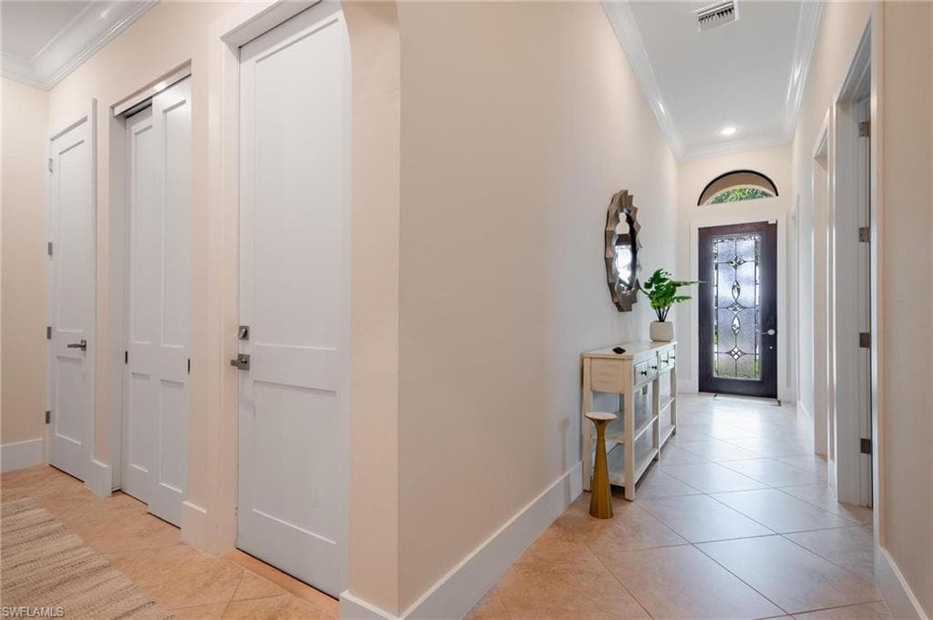 523 97th Ave N, Naples, FL 34108-12
