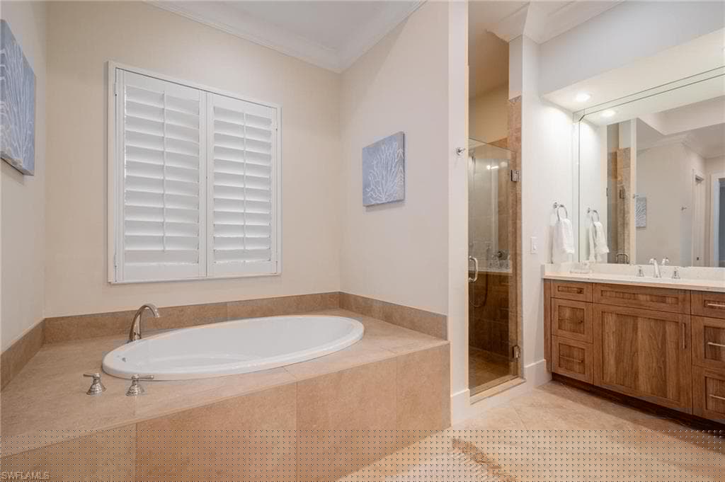 523 97th Ave N, Naples, FL 34108-31