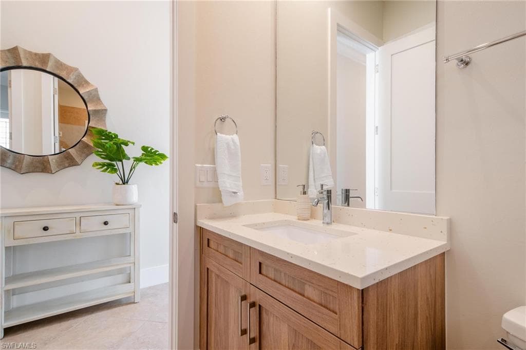 523 97th Ave N, Naples, FL 34108-41