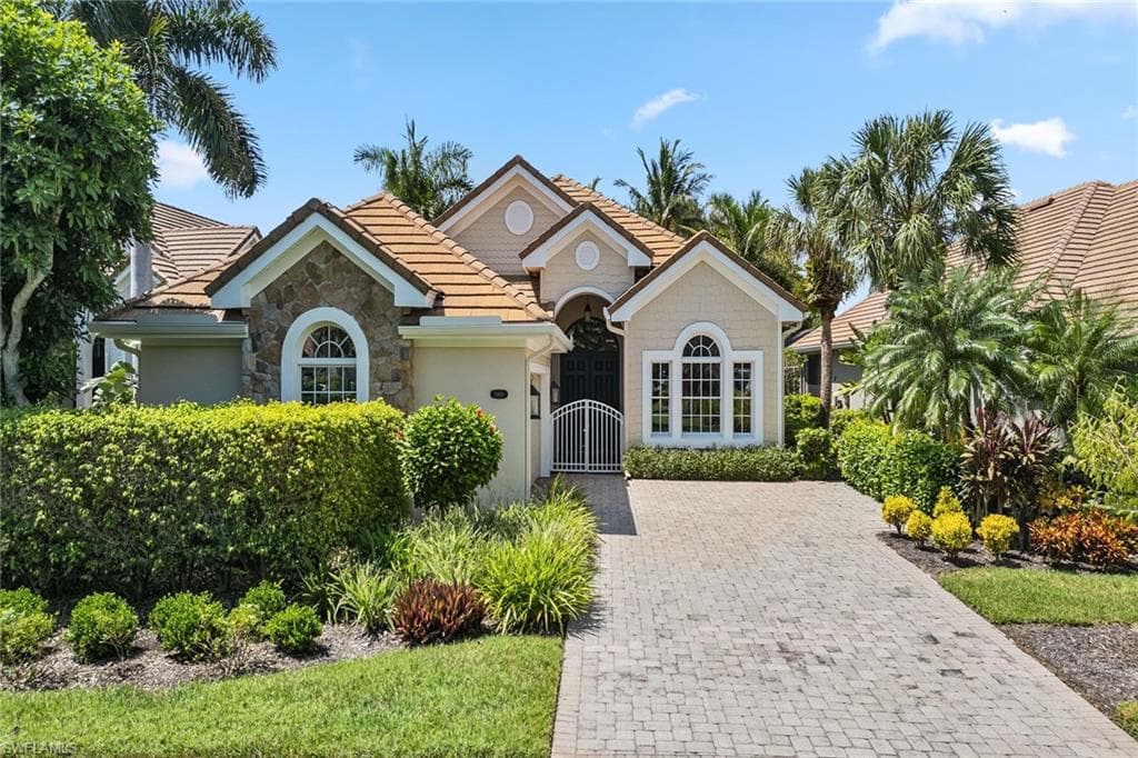 8499 Mallards Way, Naples, FL 34114-28
